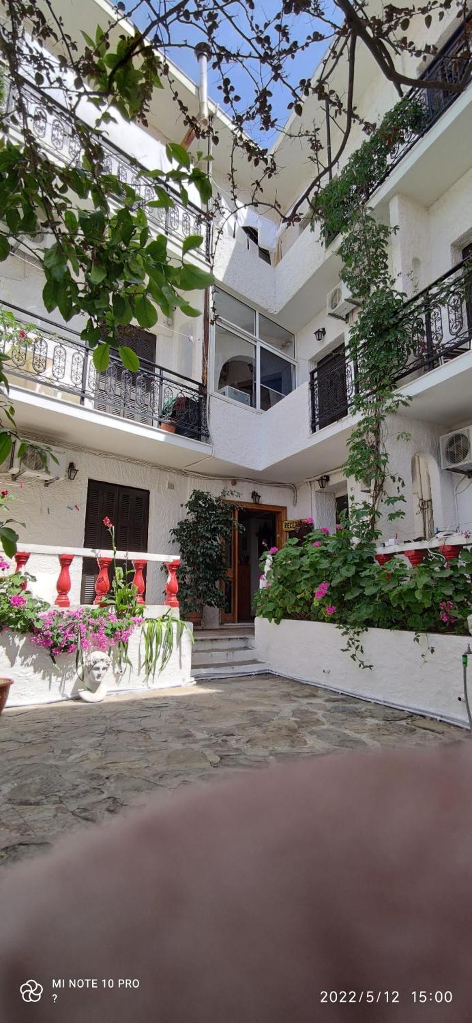 Odysseas Hotel Samos エクステリア 写真