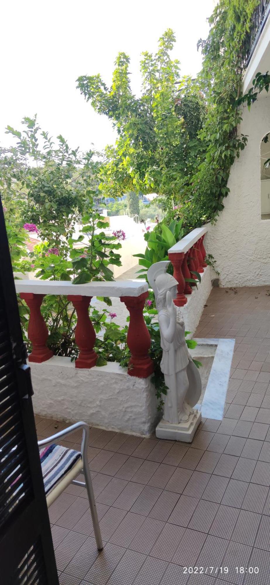 Odysseas Hotel Samos エクステリア 写真